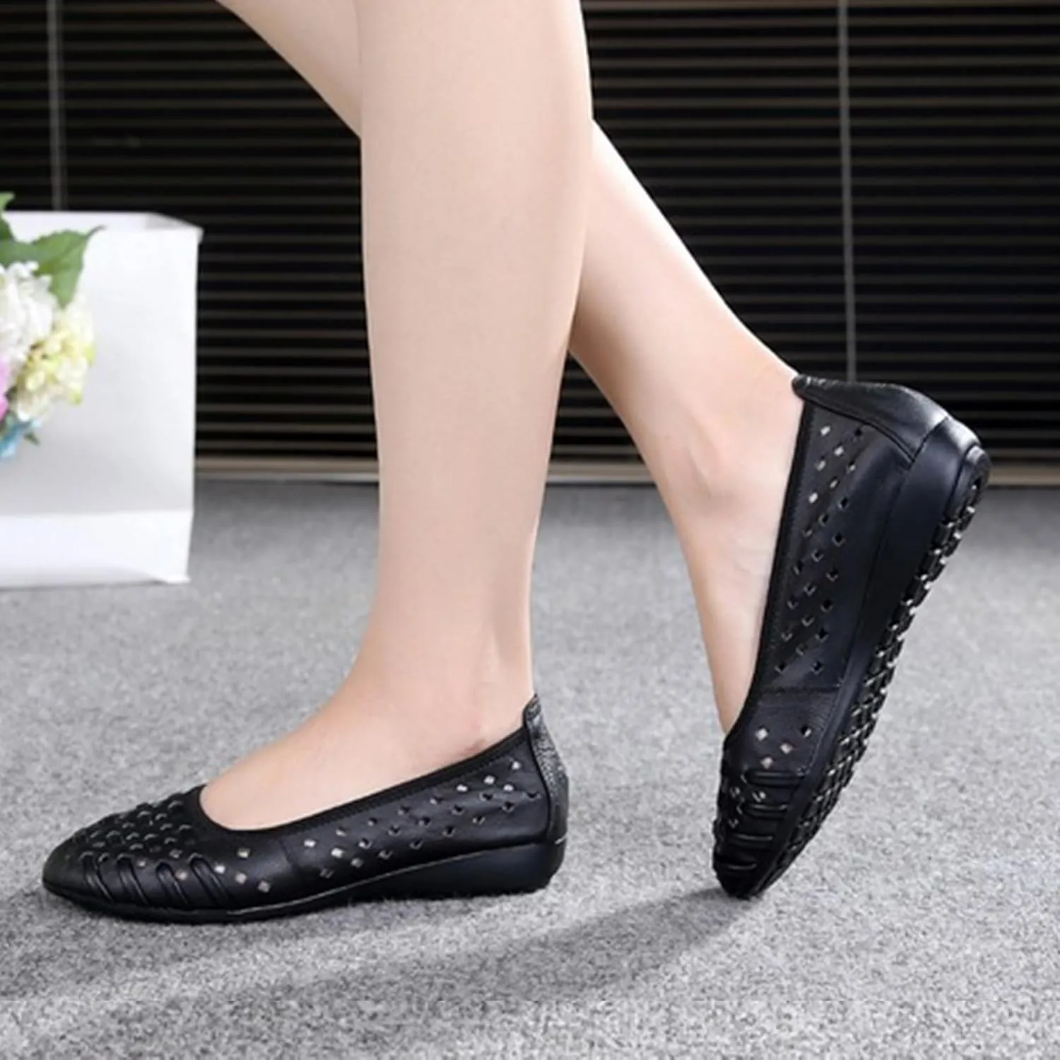 MOYOWEI Women's Summer Comfort Woven Leather Flats,Pointed Closed Toe Hollow Non-slip Soft Sole Slip-on Walking Casual Shoes