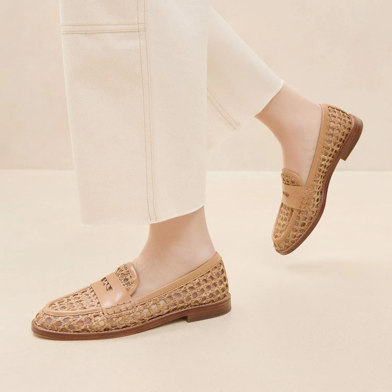 Round Toe Woven Loafers for Women Slip On Black Flat Shoes Casual Work Comfortable Shoes