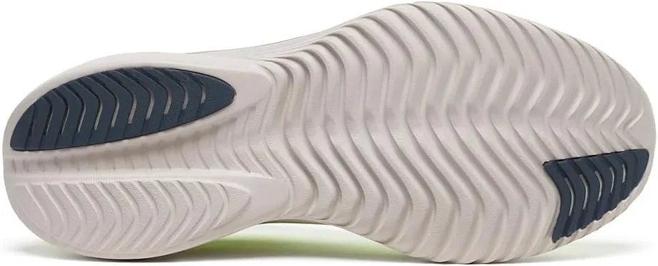 Saucony Women's Kinvara 15 Sneaker