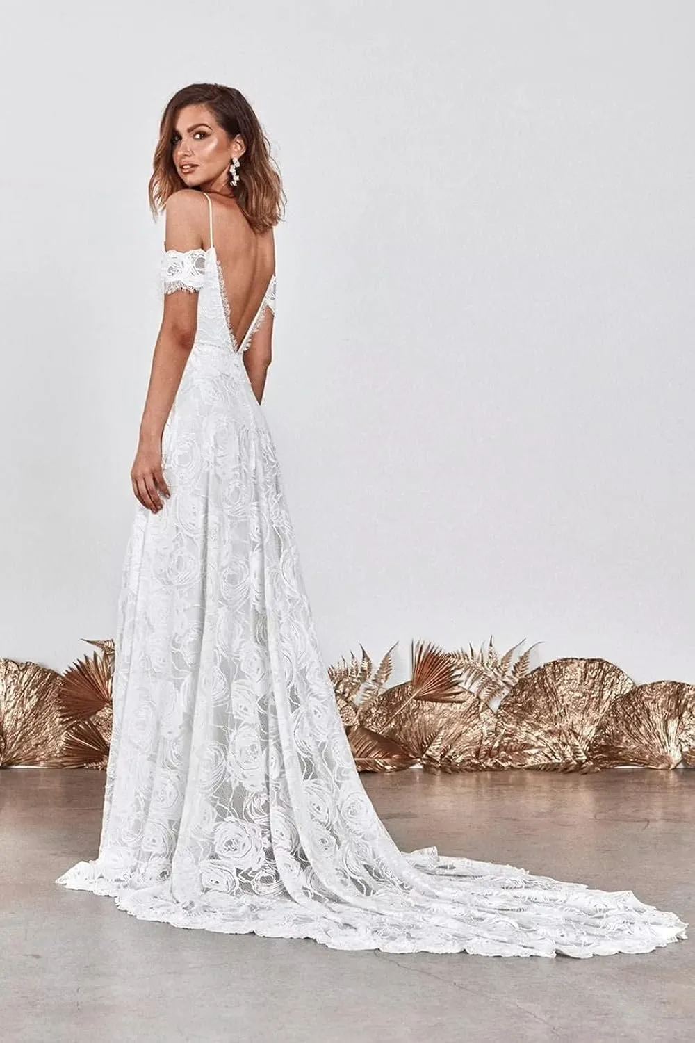 Simple Boho Wedding Dresses for Bride 2024 Mermaid Lace Spaghetti Straps V Neck Beach Bridal Gowns