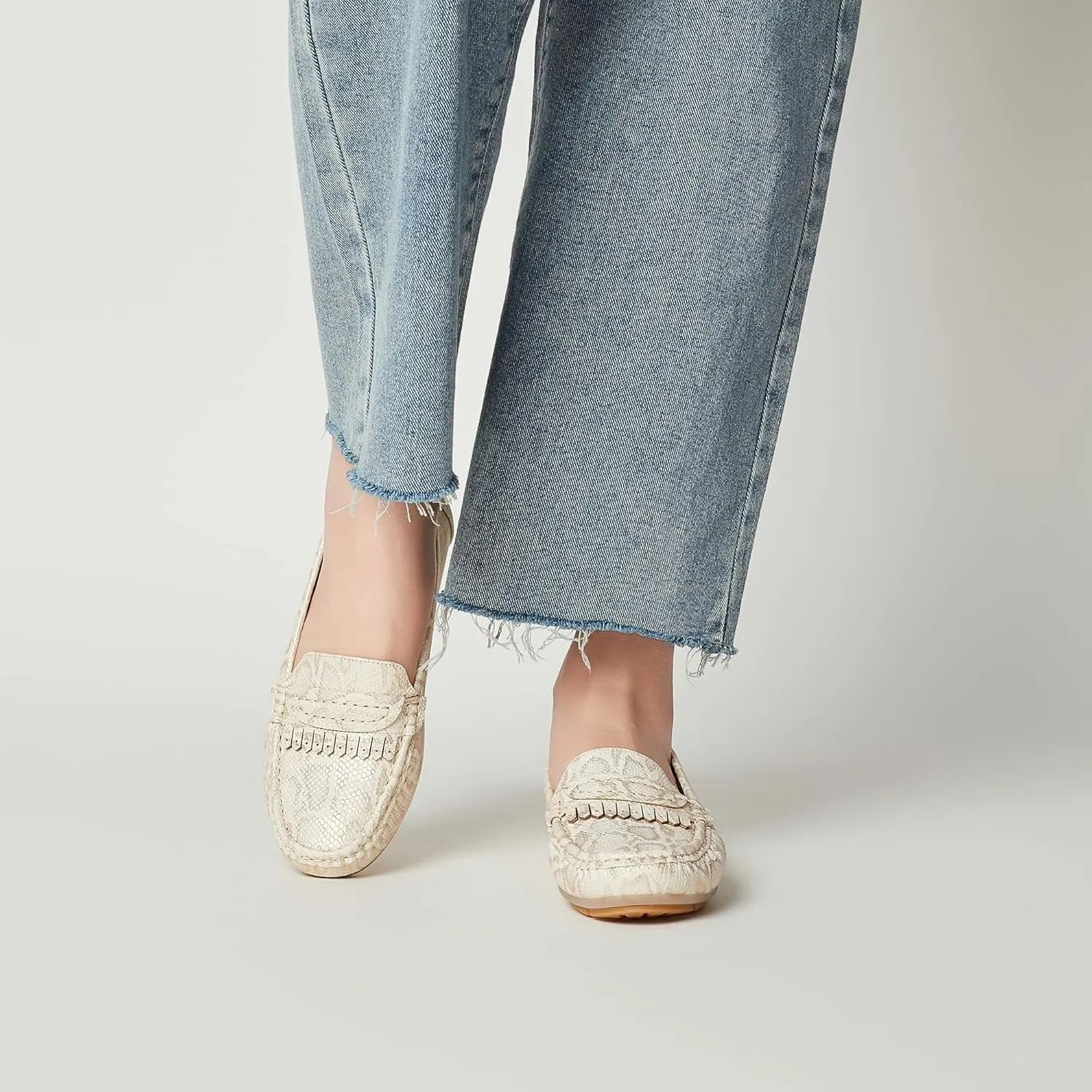 Women's Business Loafers Work Casual Flats Shoes Lightweight Penny PU Leather Slip On Walking Shoes