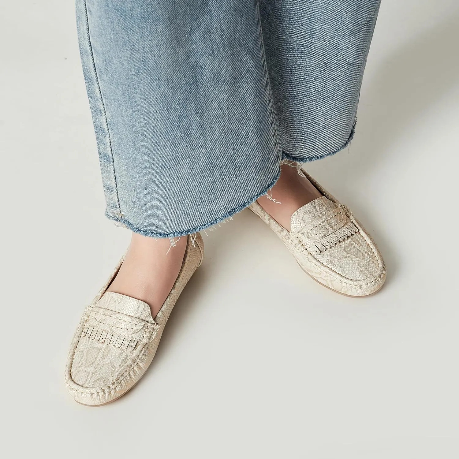 Women's Business Loafers Work Casual Flats Shoes Lightweight Penny PU Leather Slip On Walking Shoes