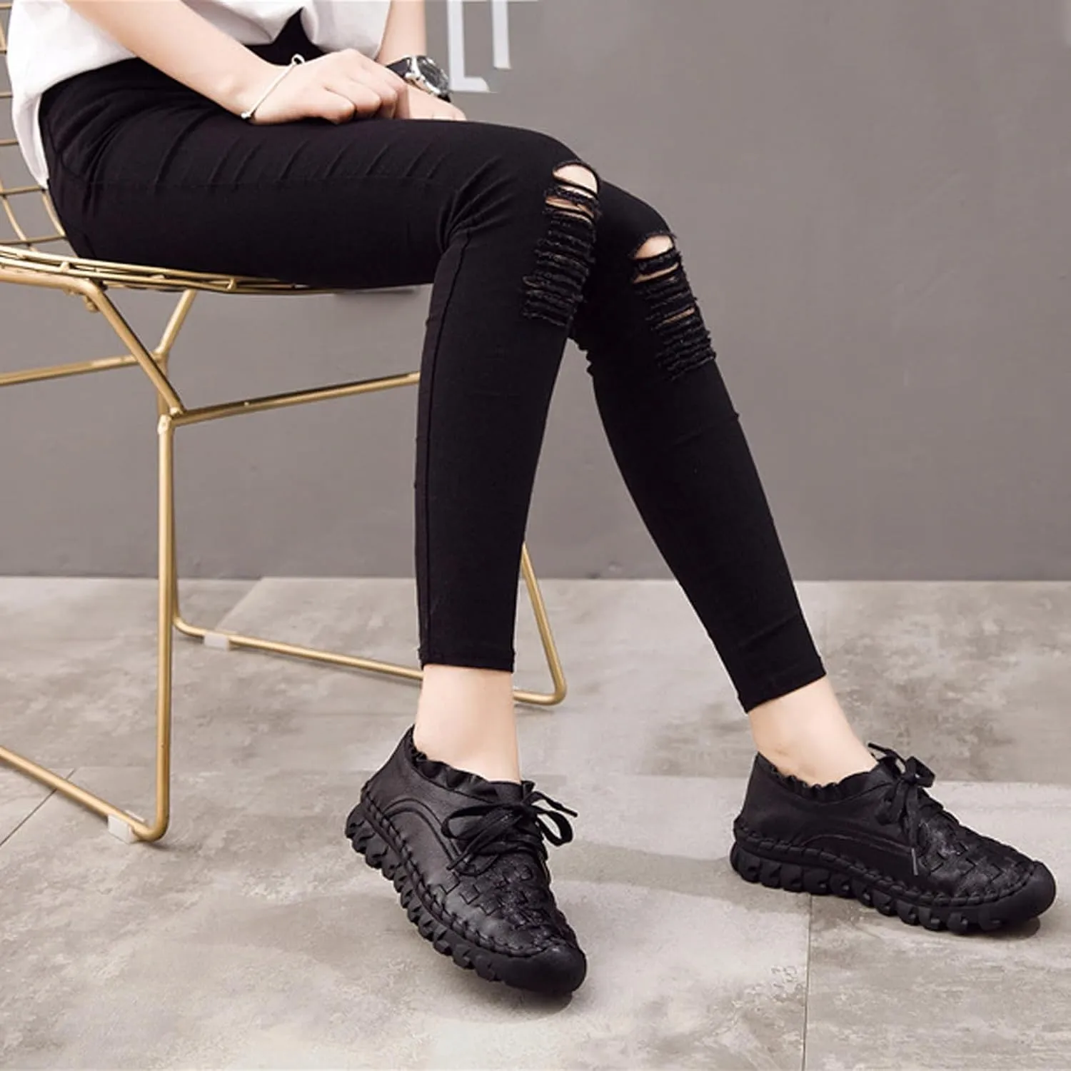 Women's Hand Stitching Lace-up Flat Loafers,Comfortable Classic Woven SOFE Leather Round Toe Non-Slip Breathable Mom Shoes Leisure Walk Soft Sole Driving Shoes